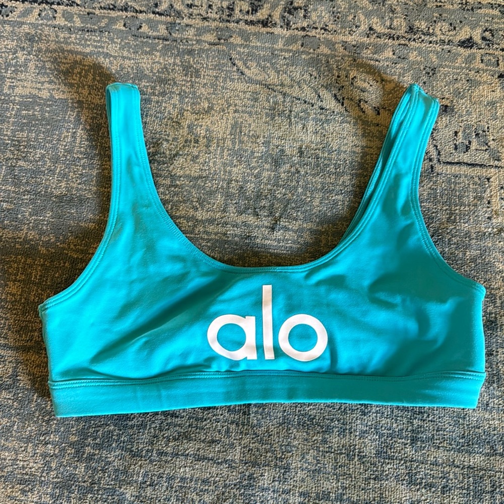 NWOT ALO SPORTS BRA